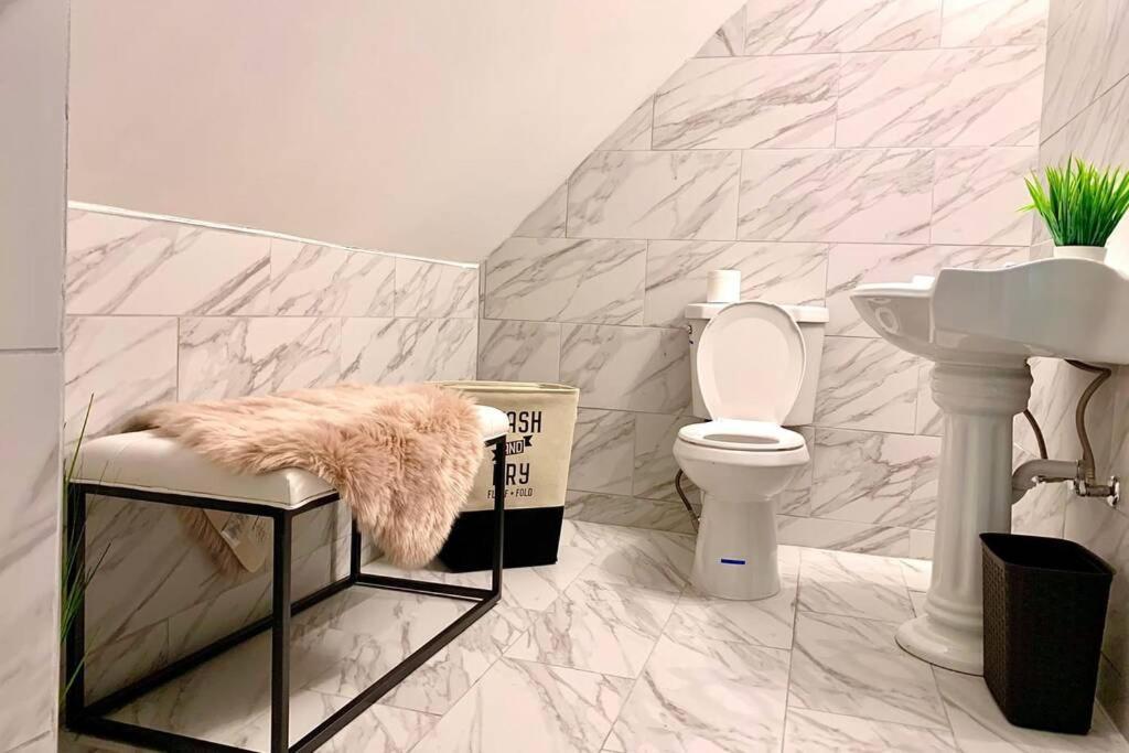 5Br Niagara Getaway Prime Location-Sleeps 10 Villa ไนแอการาฟอลส์ ภายนอก รูปภาพ